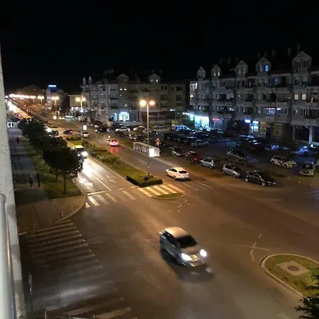 アパート Stari Aerodrom-bulevar Pera Cetkovica 33 *